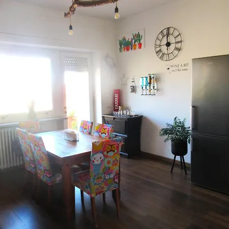 Rooftop Appia Antica,silenzioso Riservato Two Bedrooms Two Bathrooms شقة *